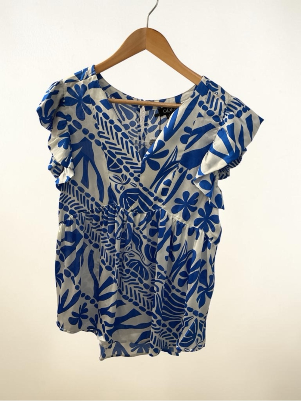 Silky Flutter Top - Picture 2 of 4